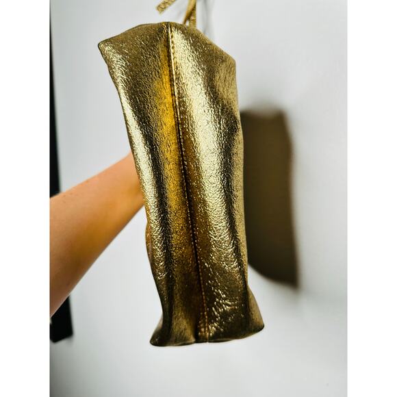 THEMOIRé Gold Leather Magnetic Button Closure Crossbody Clutch Purse Handbag - Picture 5 of 14